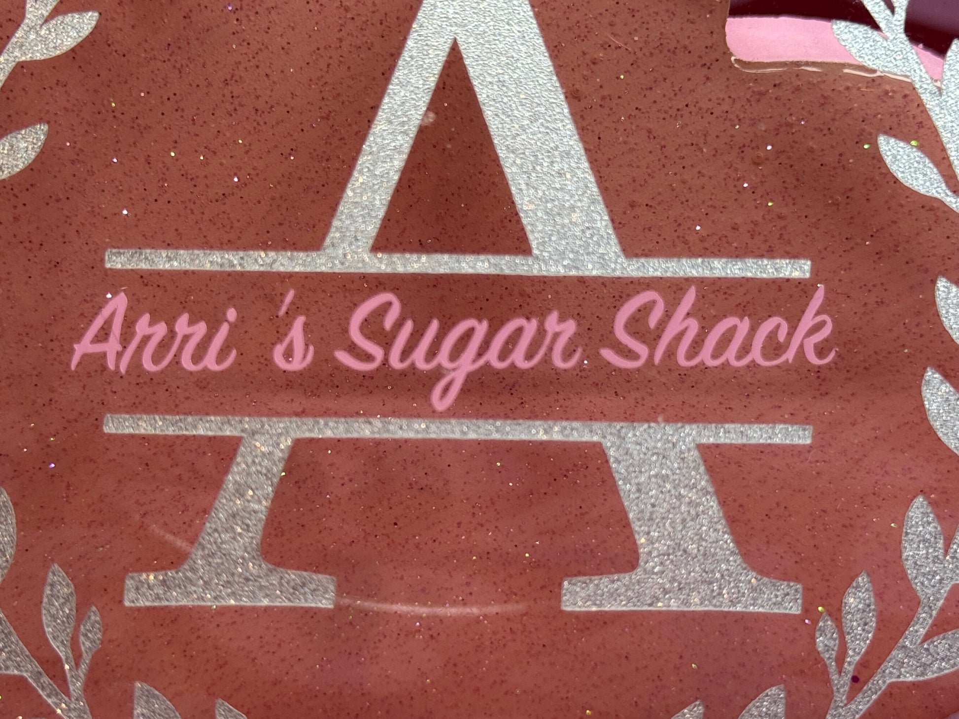 Custom Round Name Plaque – Personalized with Name, Quote, Glitter & 3D Charms